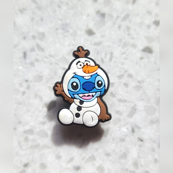 BOGO Bundle for the discount Disney Shoe Charms Christmas Stitch Olaf Frozen - Picture 1 of 1